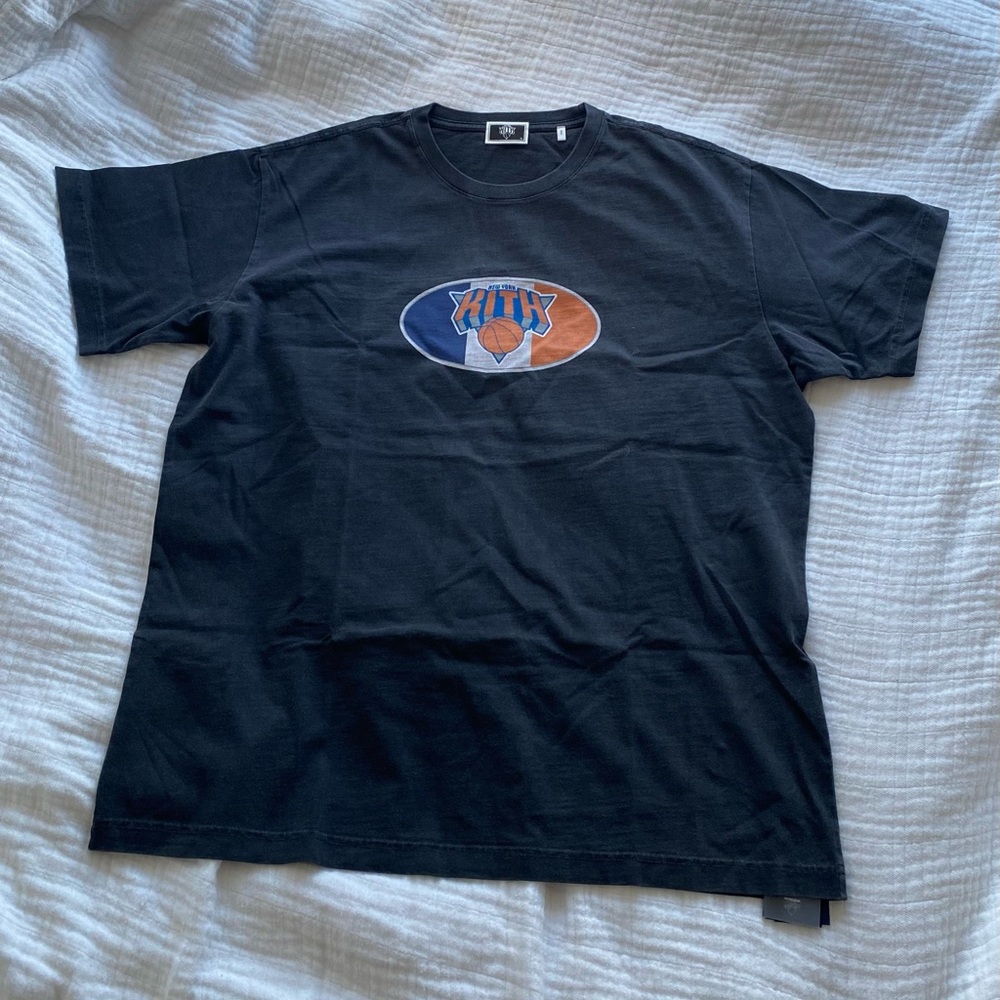 Kith x NY Knicks Vintage Insignia Tee